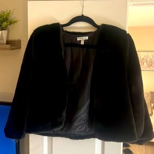 Cropped Faux Fur Jacket
